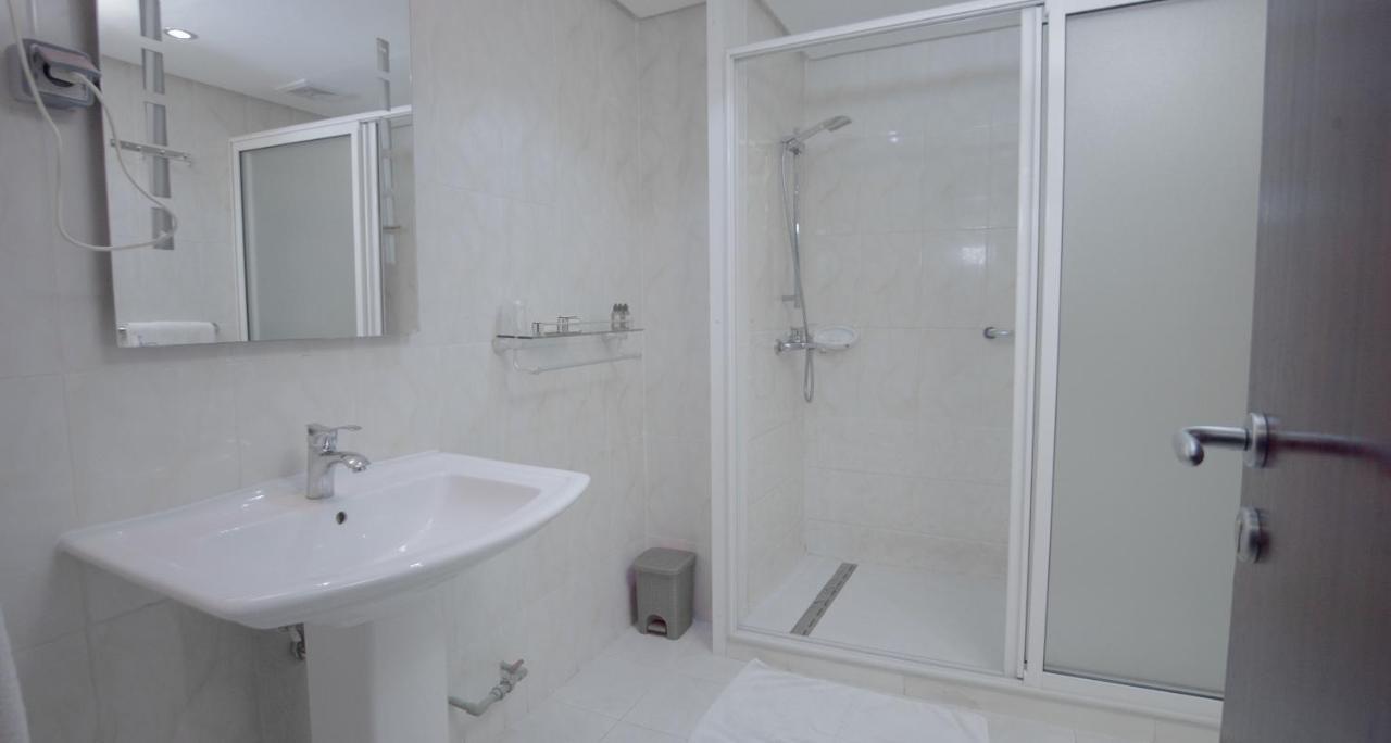 Hotel La Rose Blanche Abidjan Eksteriør billede